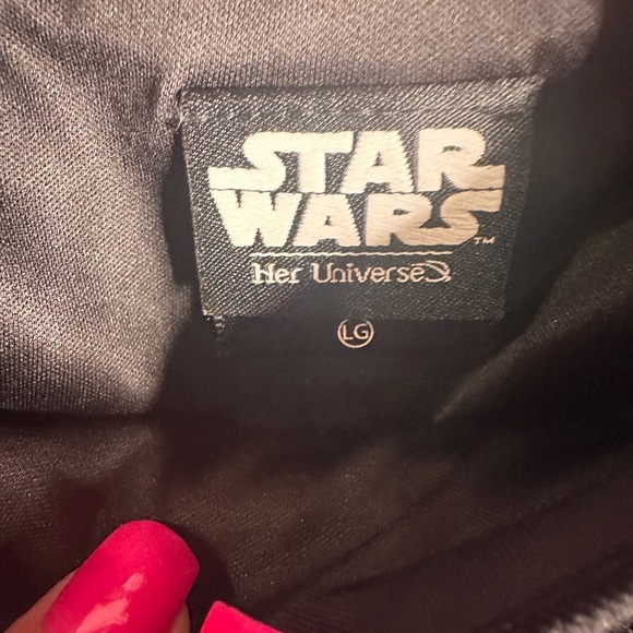 Her Universe Star Wars Kylo
Ren Dress Size L - Picture 4 of 4
